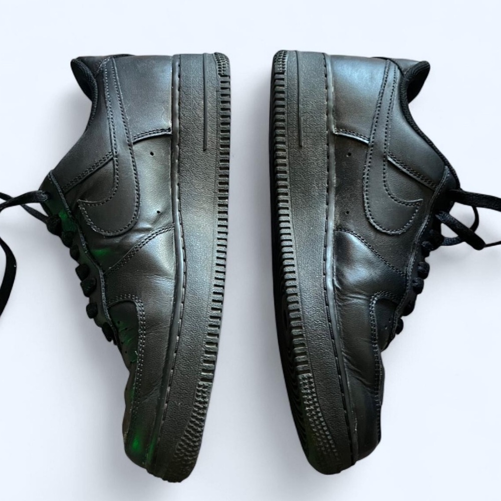 Nike Air Force 1 Low Triple Black Women’s 9.5 DD8959-001